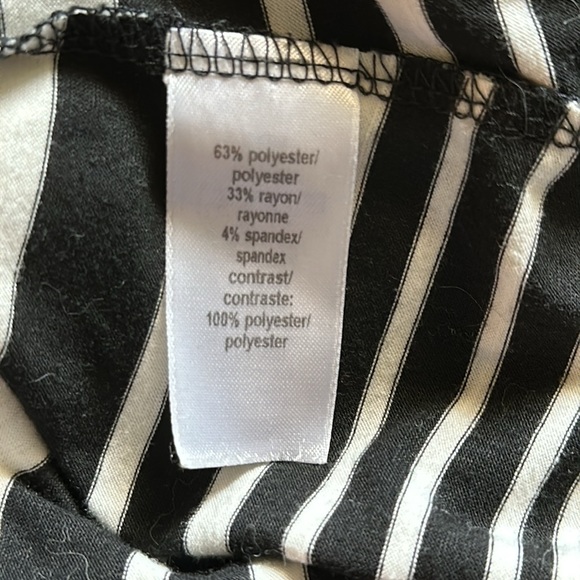 Studio Y tank top - Picture 7 of 7